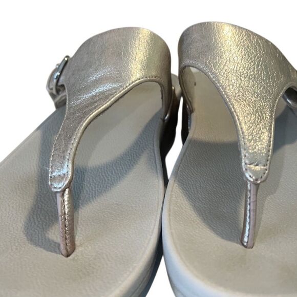 Fitflop Silver Gold Slip On Adjustable Straps and Comfort Sole Sandals Size 7 - Picture 3 of 10